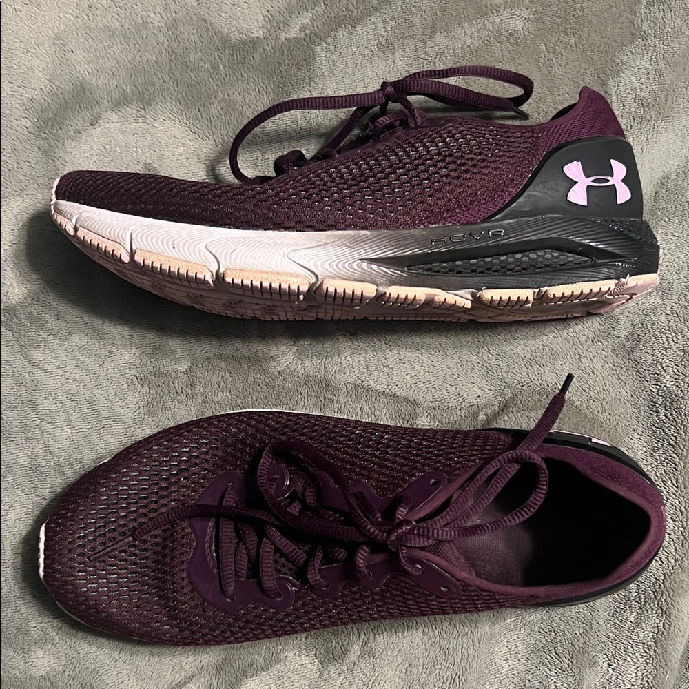Under Armour Women's Maroon Athletic Shoes